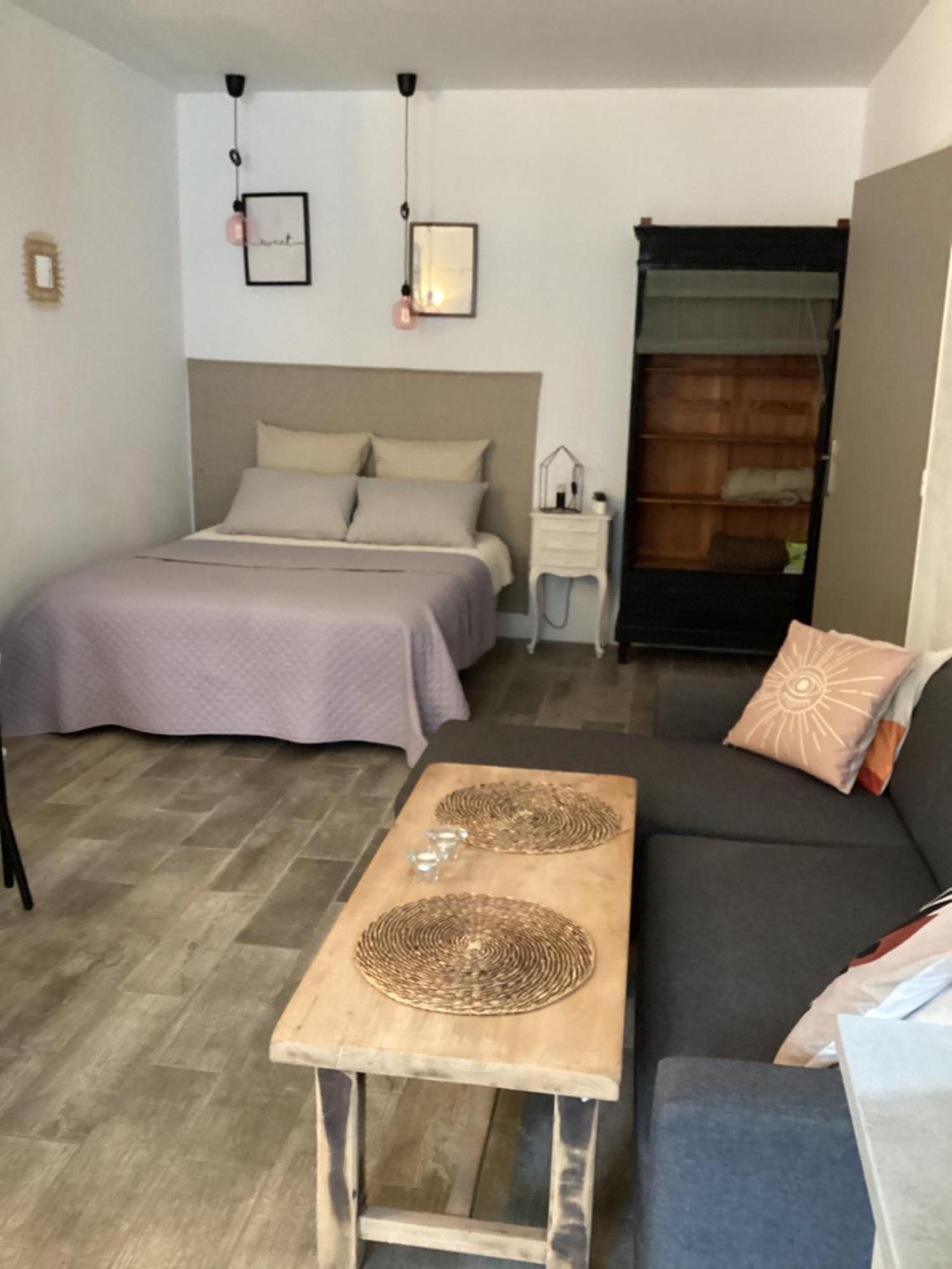 L'Appartement De Gaston レ・サブレット エクステリア 写真